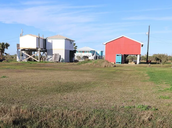 120 Peach Ln, Grand Isle, LA 70358