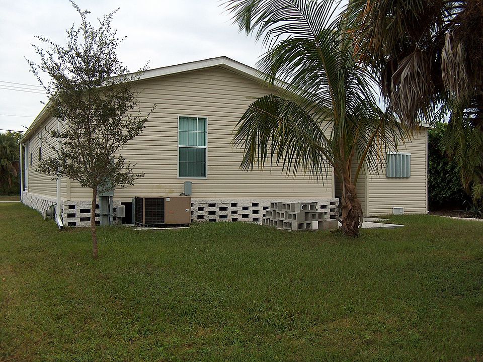 2 Bed / 2 Bath