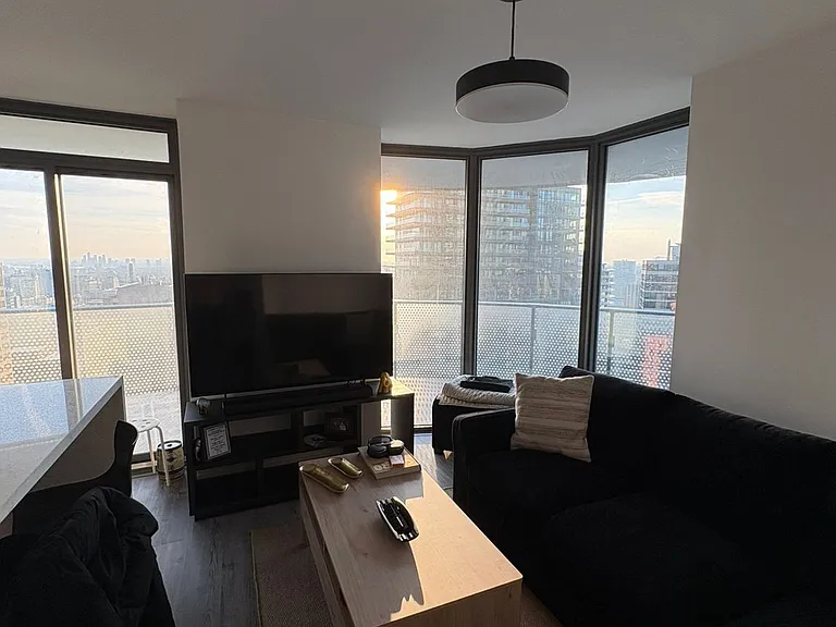 11 Wellesley St W #3208 — Photo 14