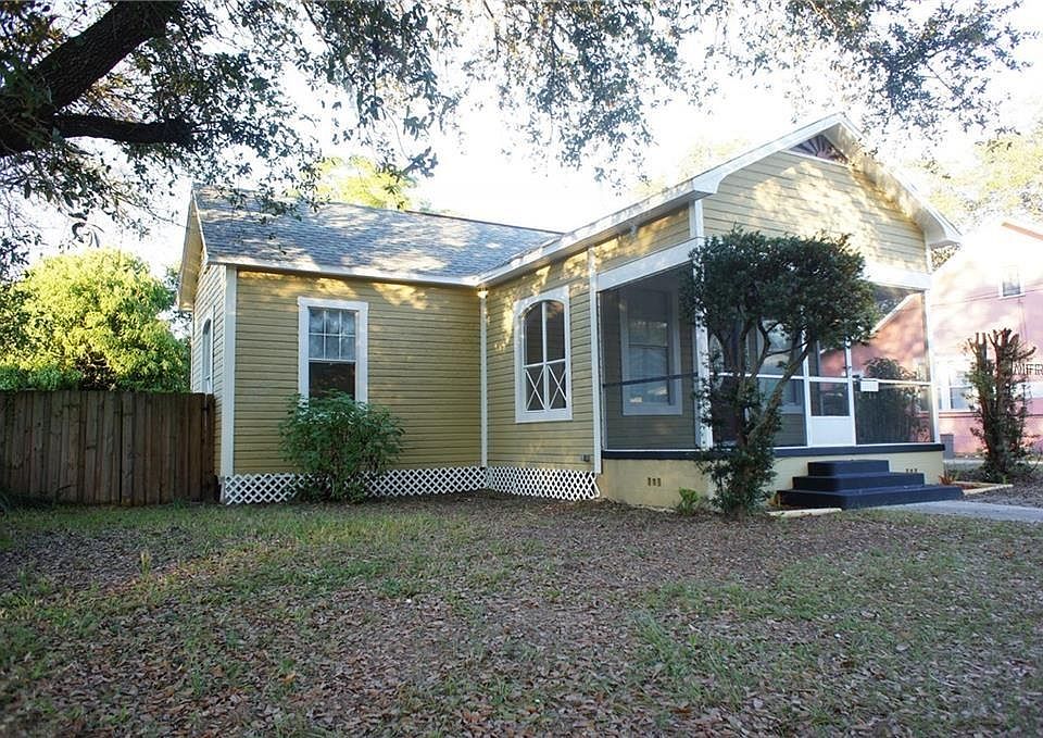 1st image of 3506 E 9th Ave
