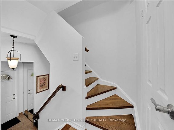 5th image of 1221 Dundix Rd #126