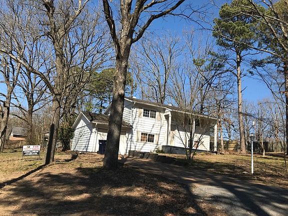 3rd image of 225 College Heights Dr