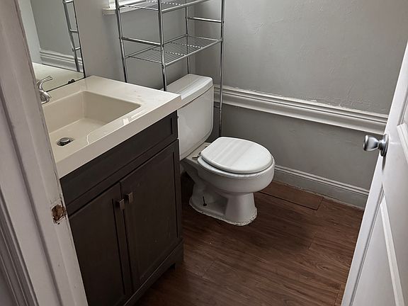 3rd image of 1858 Nekoma Ct #1858