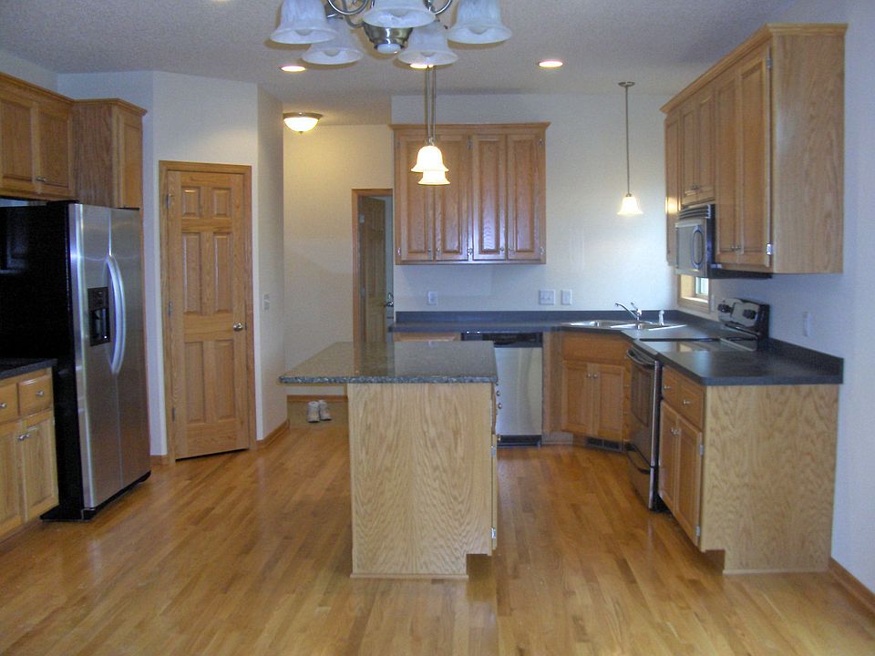 2nd image of 10345 Quail Cir N