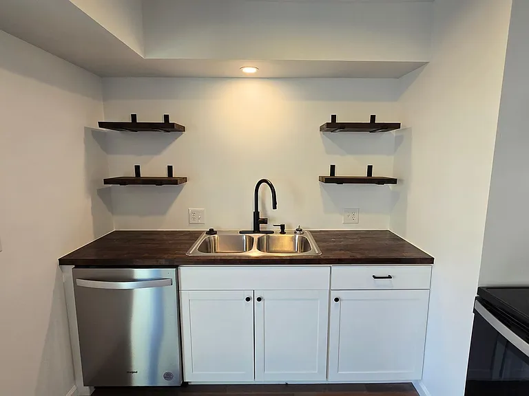 454 N Central Ave #1 — Photo 3