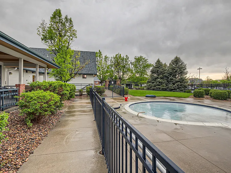 1753 S Buchanan Cir — Photo 30