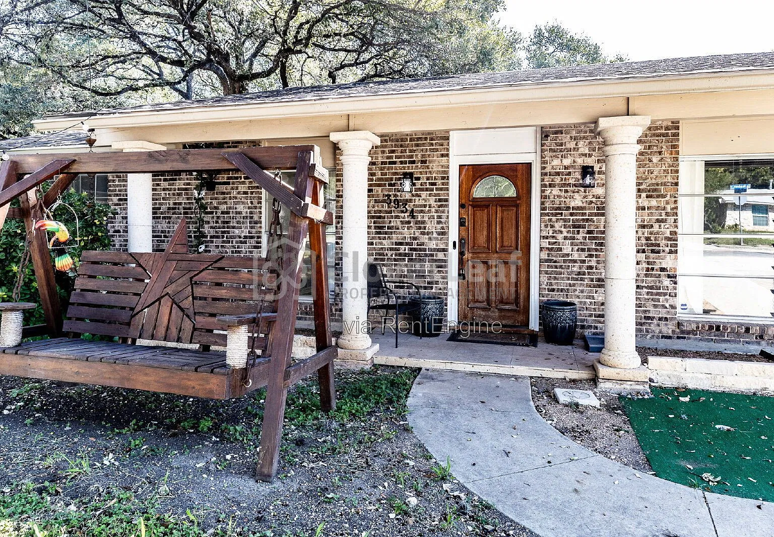 3 bed, 2.0 bath, 1118 sqft, $1,697 — Photo 4