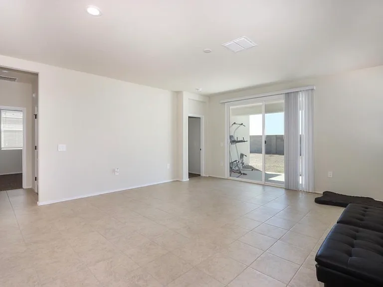 36085 W San Sisto Ave — Photo 19