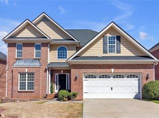 984 Yancey Ct, Loganville, GA 30052