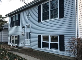 1607 33rd St, Zion, IL 60099