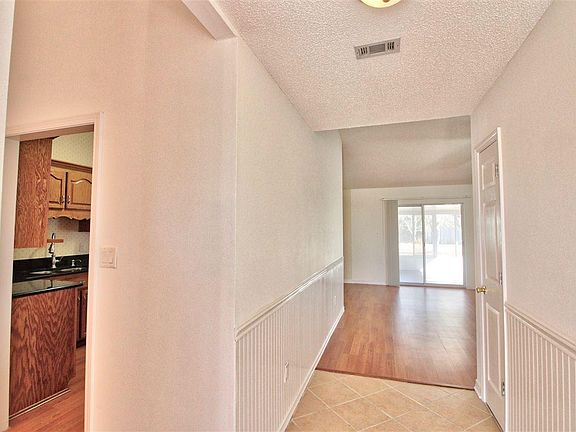 3rd image of 2284 Calle De Cantabria