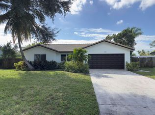 2030 Bonnie St, Boca Raton, FL 33486