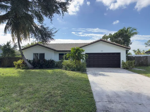 2030 Bonnie St, Boca Raton, FL 33486