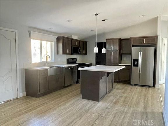2nd image of 420 Plantation Dr