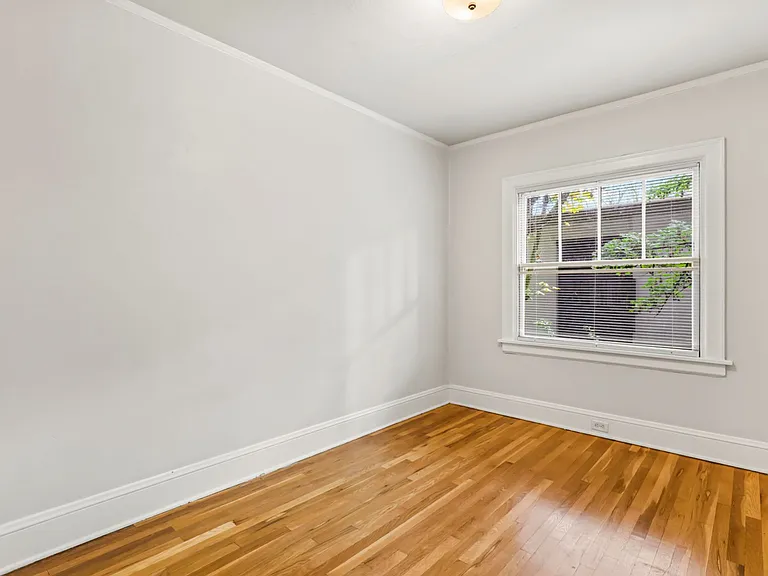 Forest and Garden Apartments — Photo 21