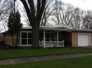 556 Lakewood Blvd, Park Forest, IL