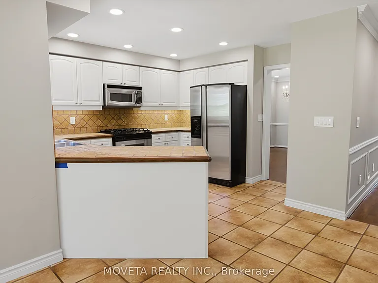 30 Briardale Pl — Photo 15