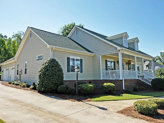 2nd image of 4335 Cypress Pl