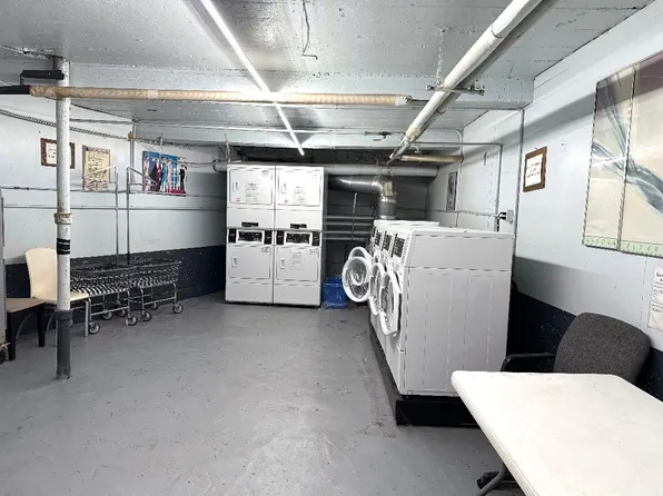 1543 West 1st Street image 9 of 9