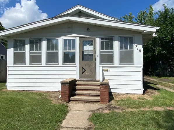 718 Dawson St, Waterloo, IA 50703
