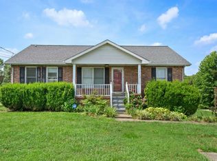 1410 Janet Way Dr, Clarksville, TN 37042