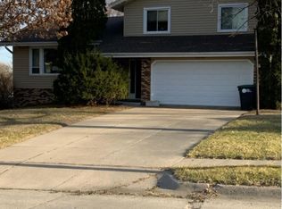 15943 Spring St, Omaha, NE 68130