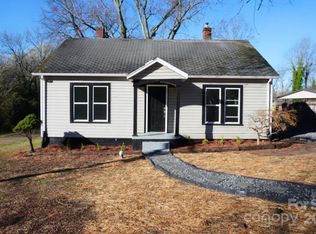 320 37th St SW, Hickory, NC 28602