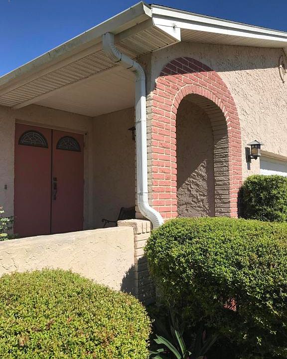 1st image of 2632 White Oak Ln