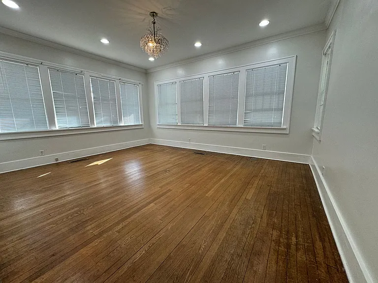 1523 W Broadway Ave — Photo 14