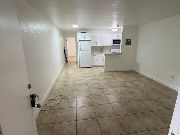 3855 SW 79th Ave APT 11, Miami, FL 33155