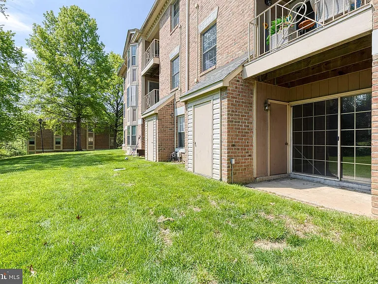 3512 Thomas Pointe Ct #1B — Photo 15