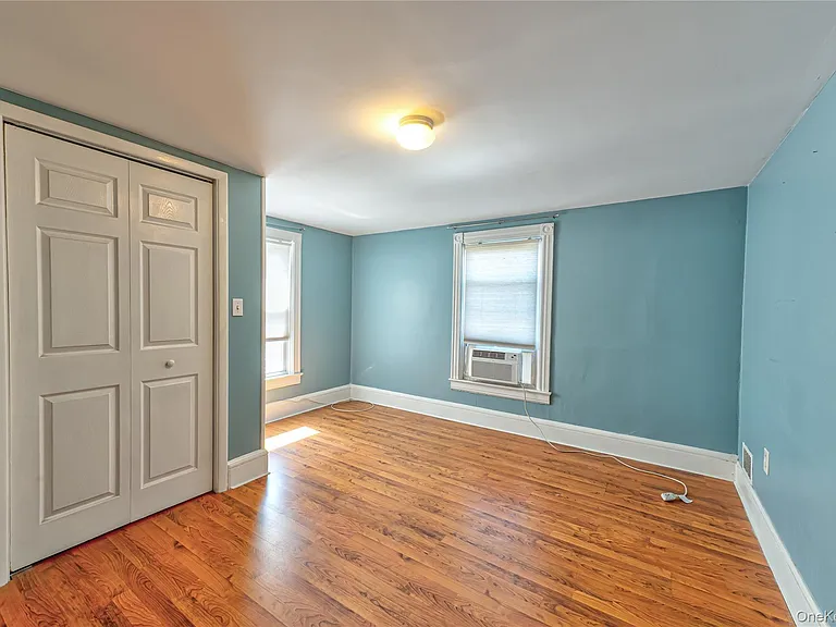 40 Bayside Ave — Photo 9