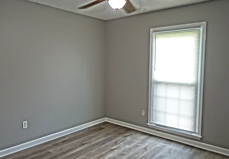 111 Scarlet Oak Cir — Photo 12