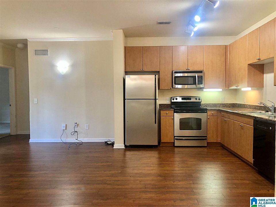 1st image of 1901 5th Ave #3118