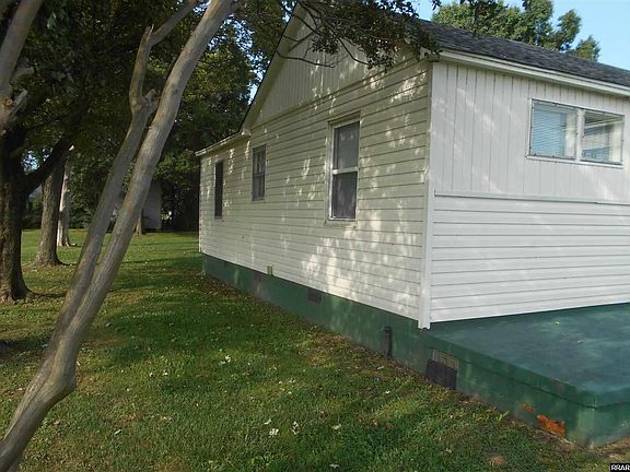 2nd image of 314 Foster St