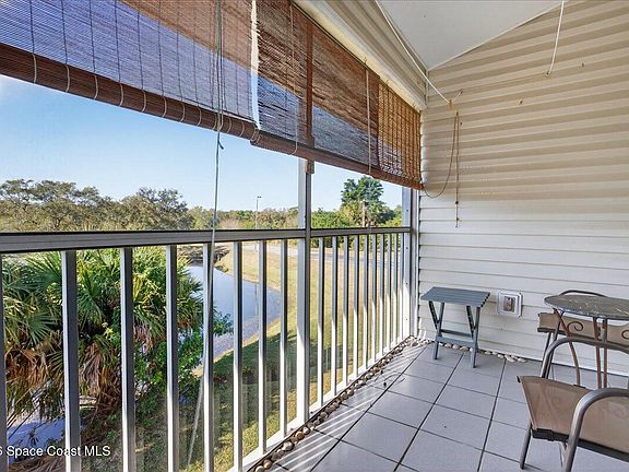 2nd image of 1810 Waterford Dr APT 6