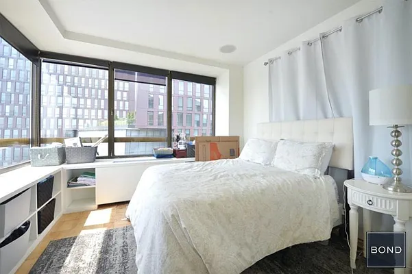 Rented by Bond New York | media 12