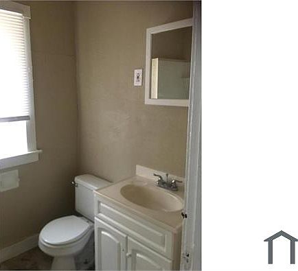 2nd image of 6827 S Wabash Ave #3S