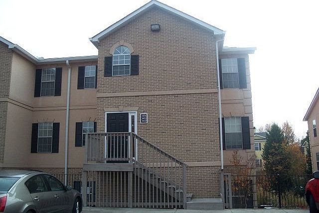 1st image of 3900 Stillwater Dr #6