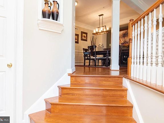3rd image of 723 Hawkins Way