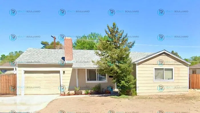 3 bed, 1.0 bath, 1067 sqft, $2,250 — Photo 1
