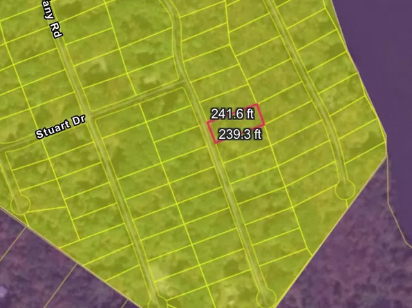 Ferris Rd, Hawley, PA 18428