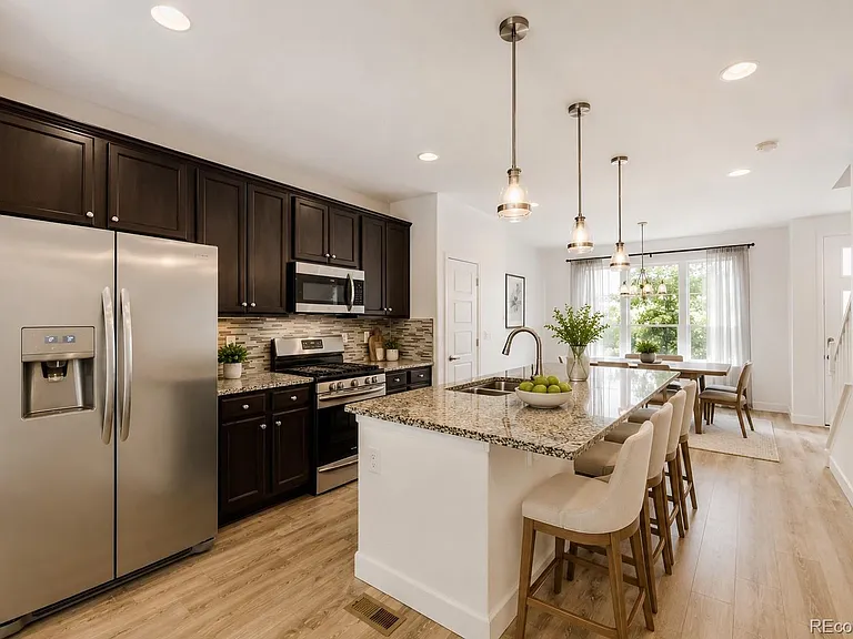2600 Meadows Blvd #B — Photo 3