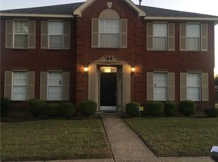 1201 Calvert Dr, Cedar Hill, TX 75104