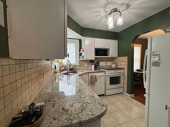 5th image of 3469 Adaline Dr