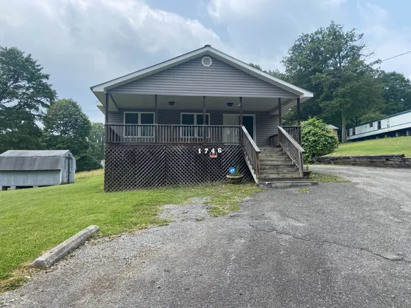 1746 Chestnut Knob Rd, Layland, WV 25864