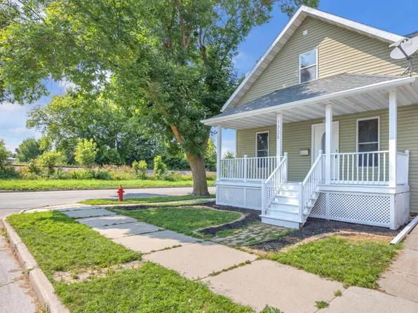 1728 Alexander COURT, Sheboygan, WI 53081