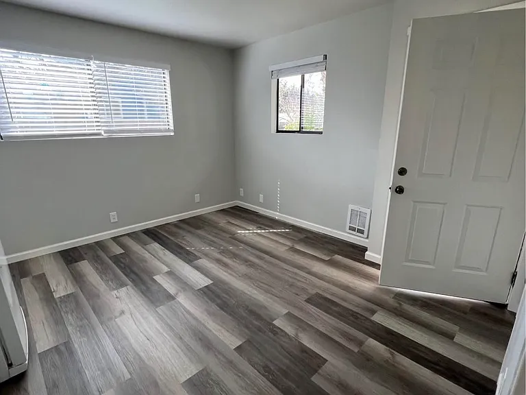 34207 36th Pl SW #B — Photo 7