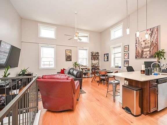 5th image of 433 E 13th St APT 6