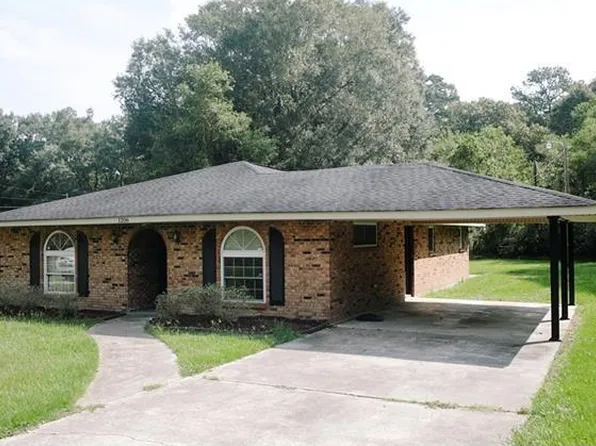 1206 N Cherry St, Hammond, LA 70401